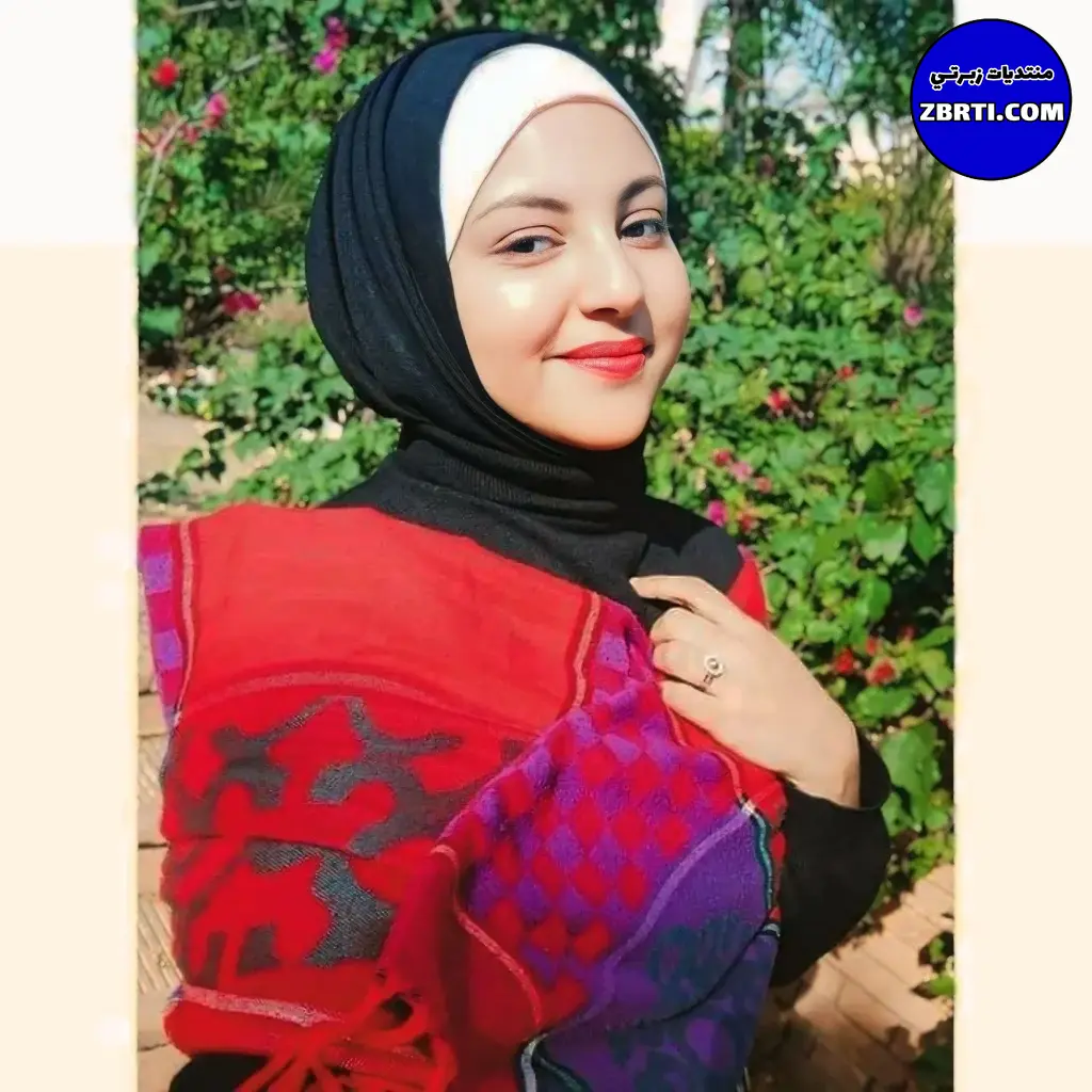 نودز اندر ايدج لبوه شرموطه هايجه محجبة بس شرموطة اوى عاوزة تتناك في خرم كسها