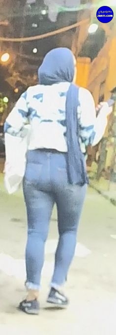 صور سكس قنص طياز نسوان بلدي ملبن ونيك في وسط زحمة الشارع ومواصلات وعبايات تهيج الزب