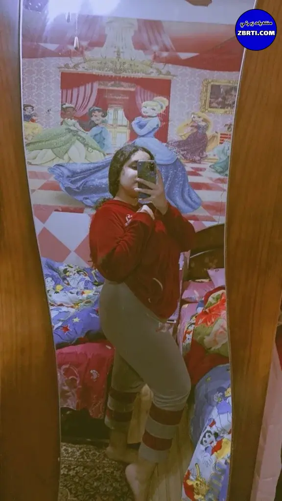صور نودز شرموطه لبوه اندر ايدج مربربه قلبوظه جسمها بمفعول حبايه الفياجرا بتصور نودزات لكسها وطيزها لحبيبها وتنيك نفسها