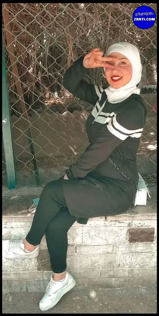 صور نودز اندر ايدج محجبة كامله حصري بت عسل اوي وشرموطه اوي وهي عريانه ملط وبتوري بزازها الملبن اللي تجنن لزميلها